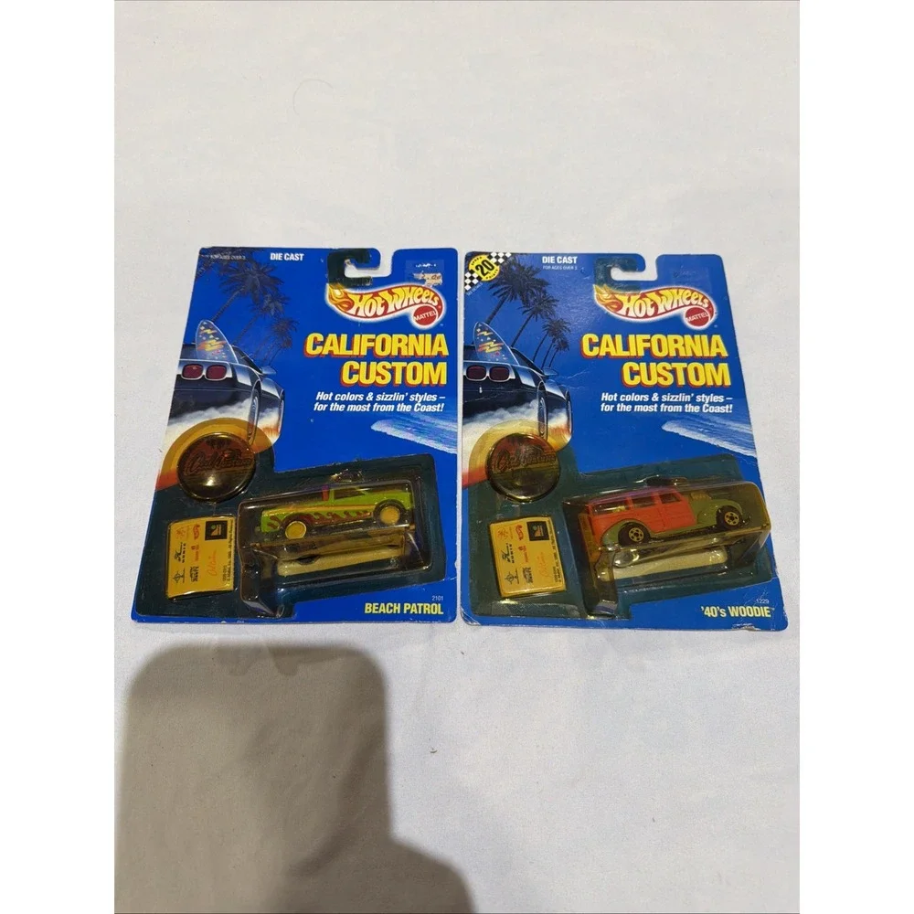 2 Hot Wheels California Custom Beach Patrol Truck Green‎ 1989& 40's Woodie. New